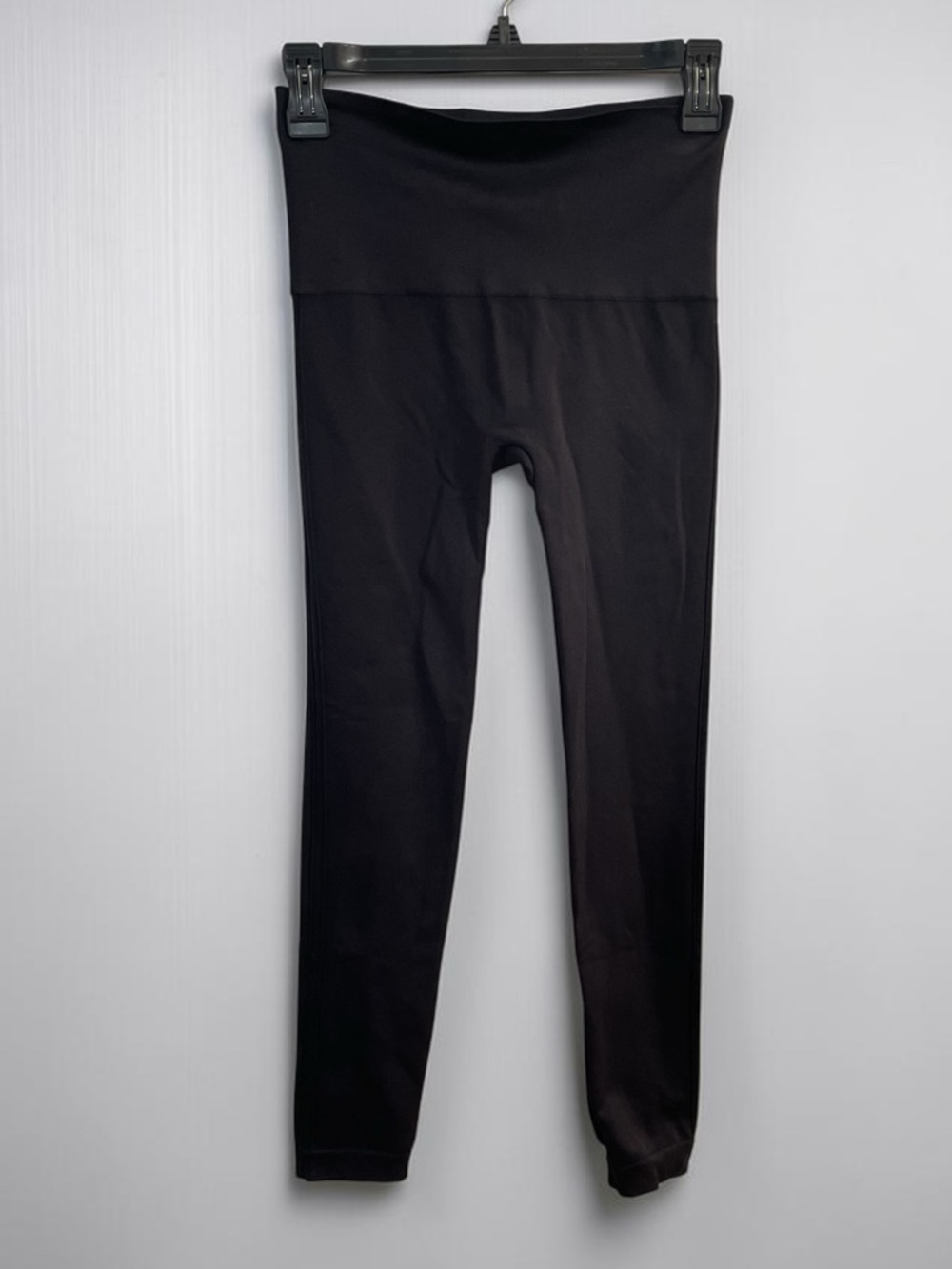 Spanx Black High Waisted Leggings Medium Sculpting Compression 7/8 Length
